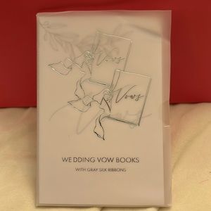 🔥Brand New Wedding Vows books…set of 2 with silk ribbons….A101